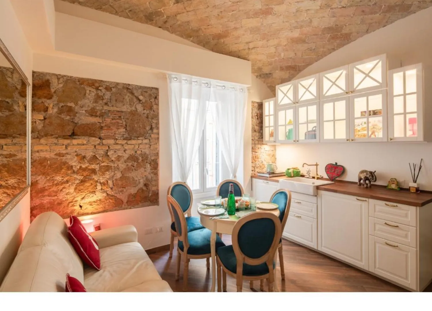 Bretone XI B&B Rome Bed & Breakfast